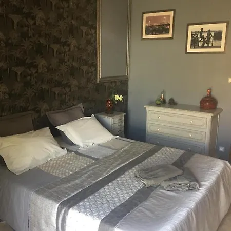 Les Olivades Bed & Breakfast 3*