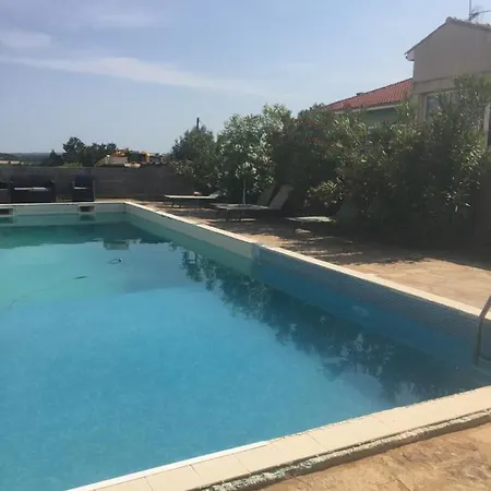 Les Olivades Bed & Breakfast