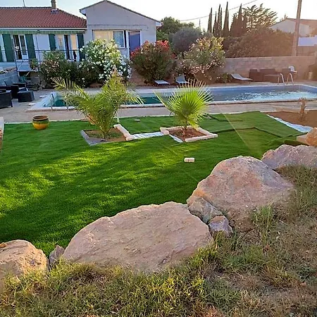 Bed & Breakfast Les Olivades 3*