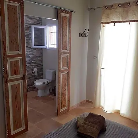 Panzió Les Olivades Magalas